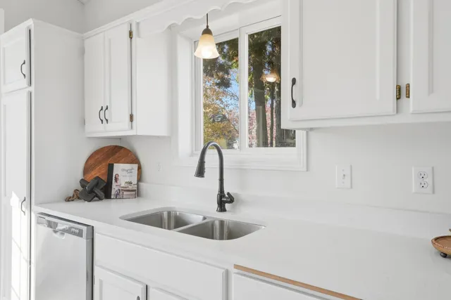 $399,900 | 22709 Vintage Street Northwest, St. Francis, MN 55070