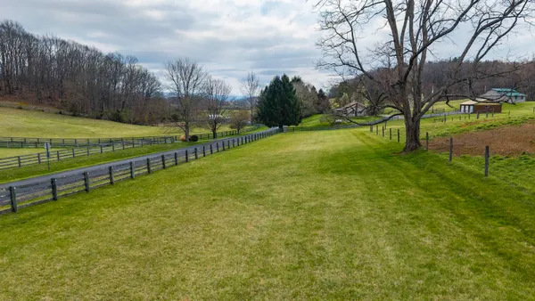 $449,900 | 584 Newport Road, Steeles Tavern, VA 24476