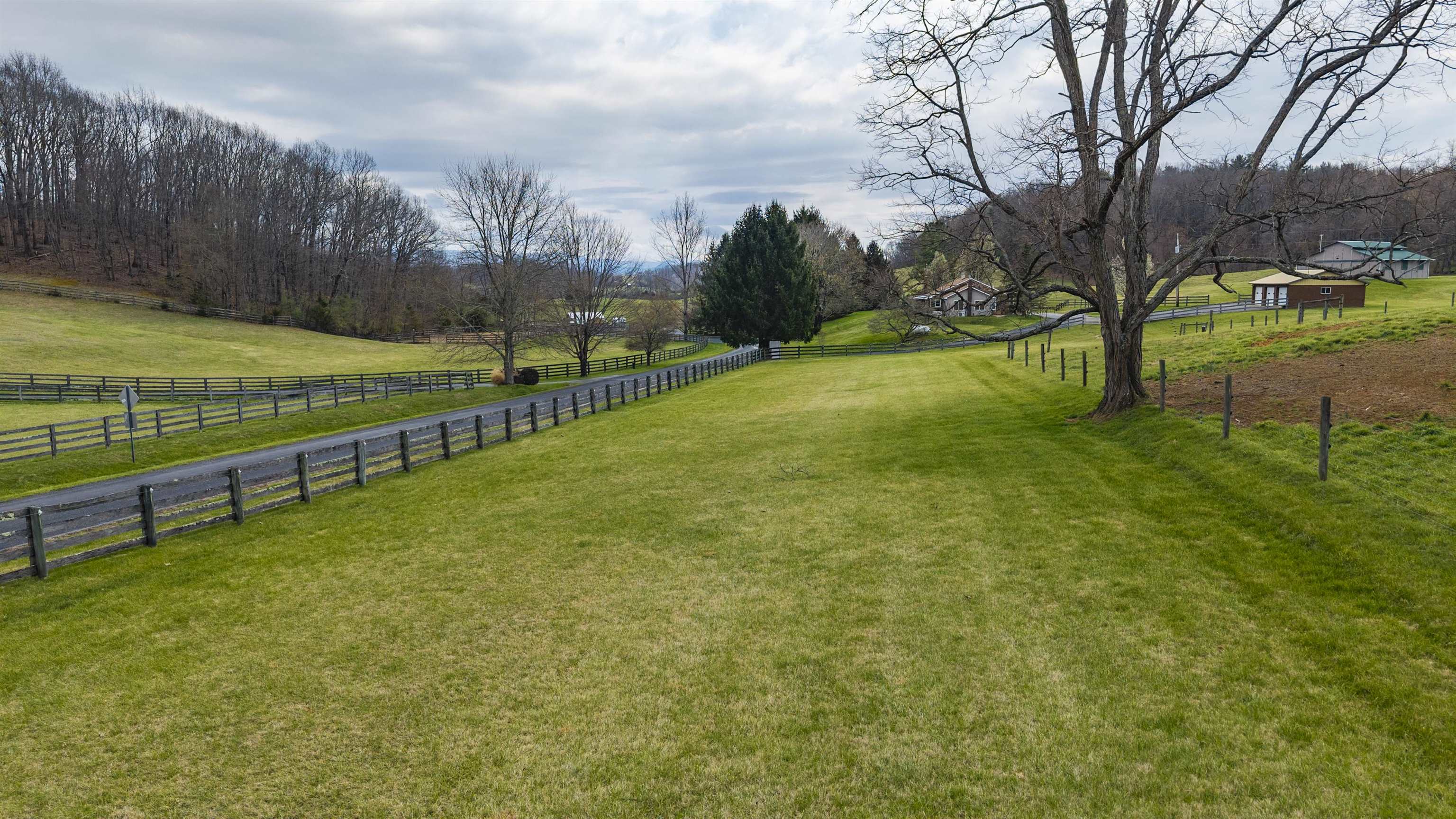 584 Newport Road Steeles Tavern, VA 24476 - Photo 8 of 75