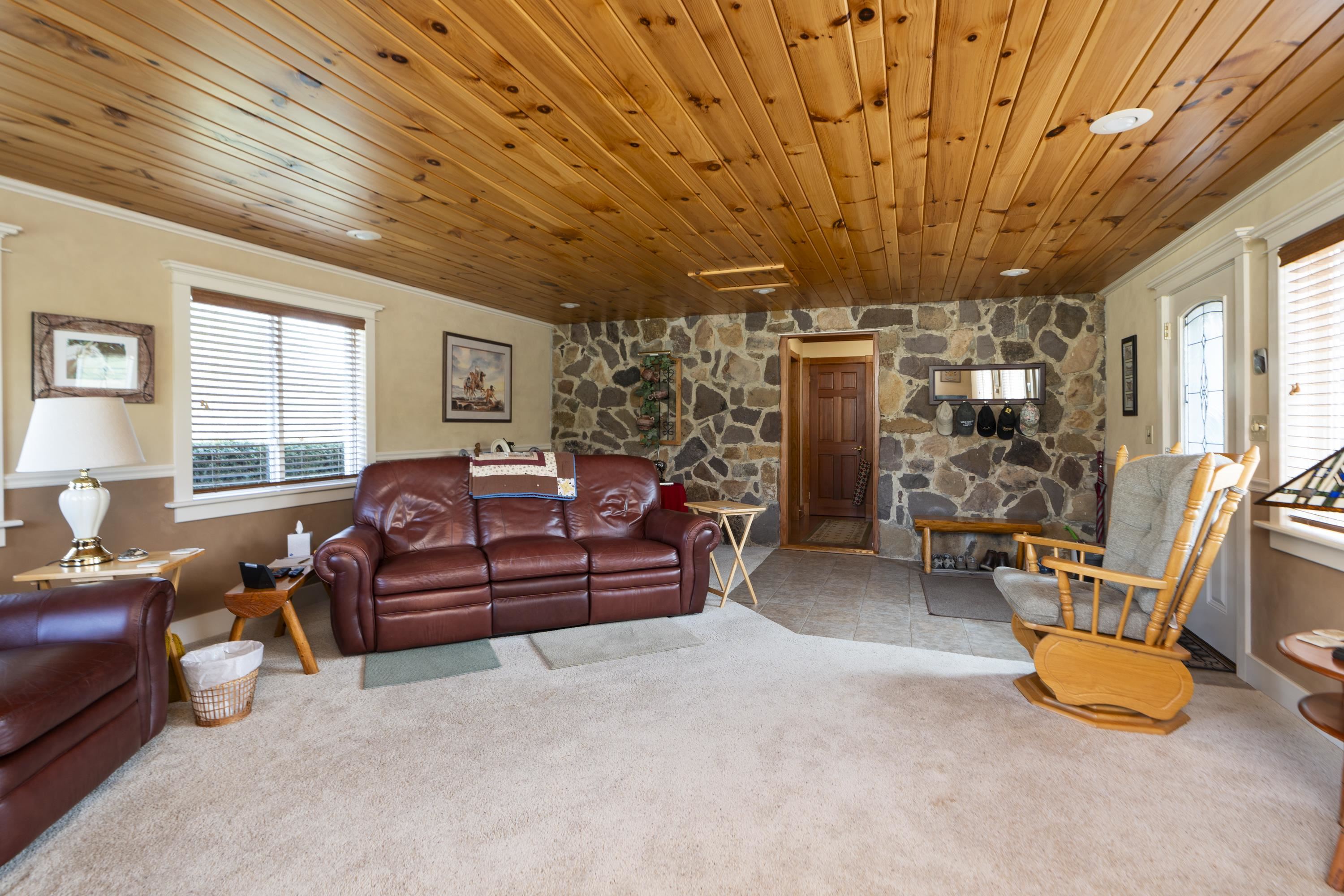 584 Newport Road Steeles Tavern, VA 24476 - Photo 9 of 75