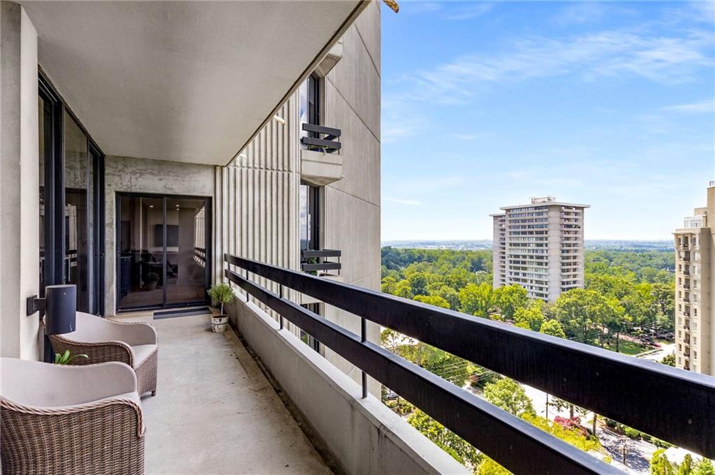 2660 Peachtree Road Northwest, Unit 18H Atlanta, GA 30305 - Photo 36 of 61