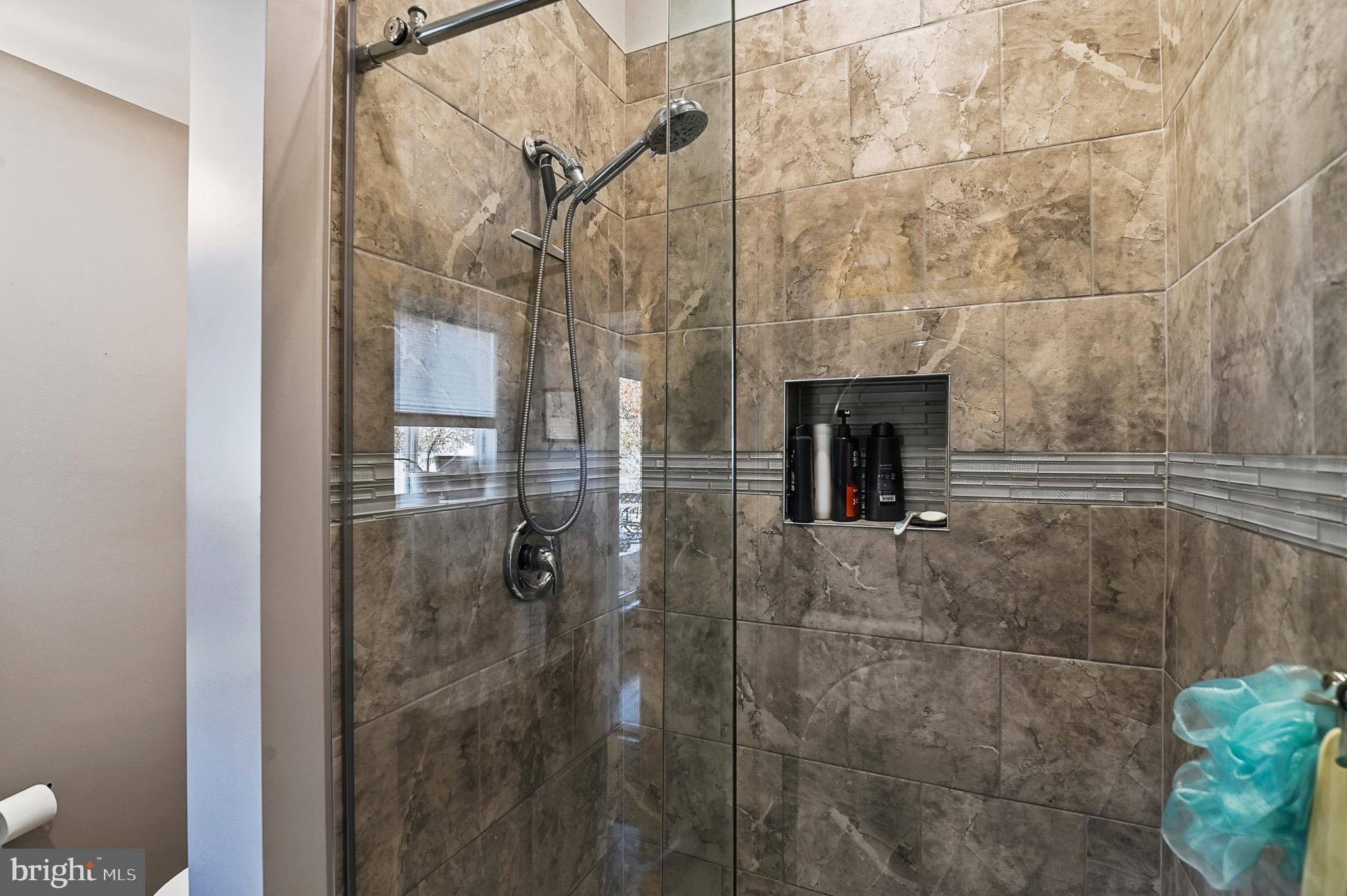 62 East End Avenue Carneys Point, NJ 08069 - Photo 12 of 22