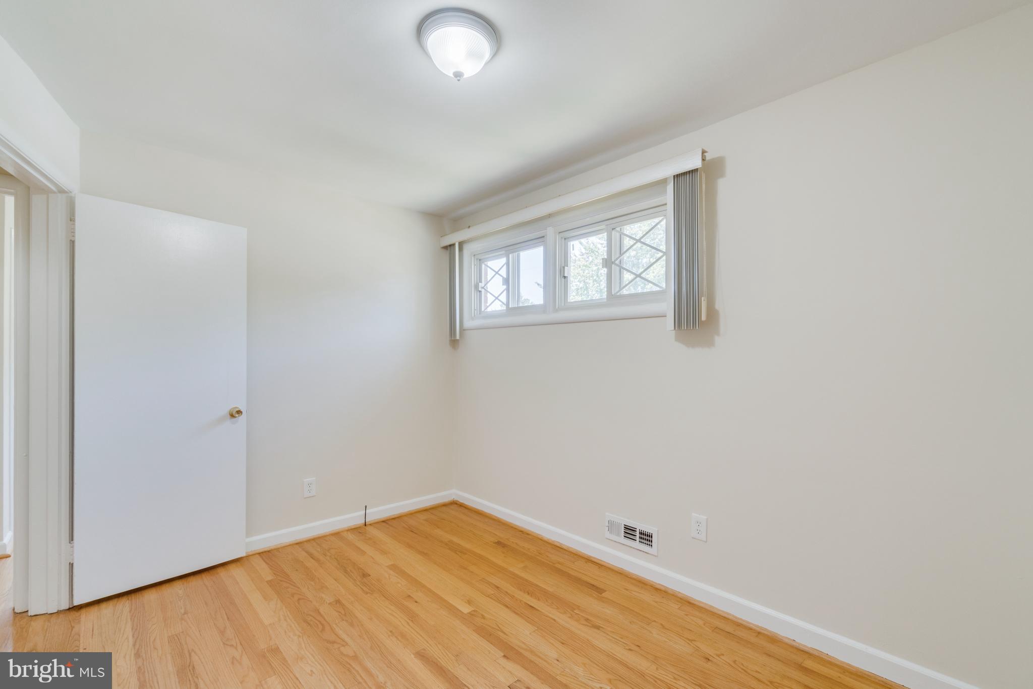3512 Hargo Street Silver Spring, MD 20906 - Photo 18 of 30 Bedroom 3