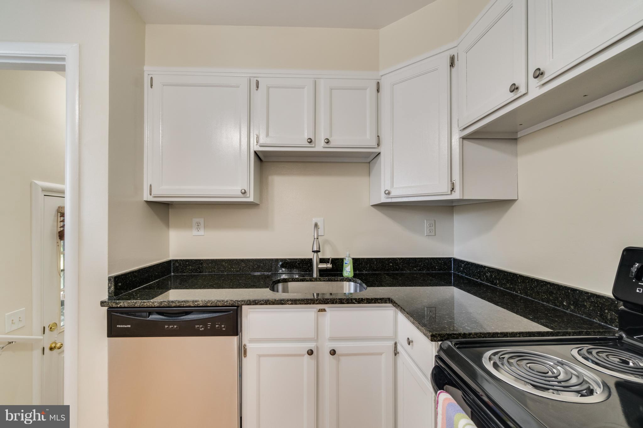 3512 Hargo Street Silver Spring, MD 20906 - Photo 10 of 30 Kitchen