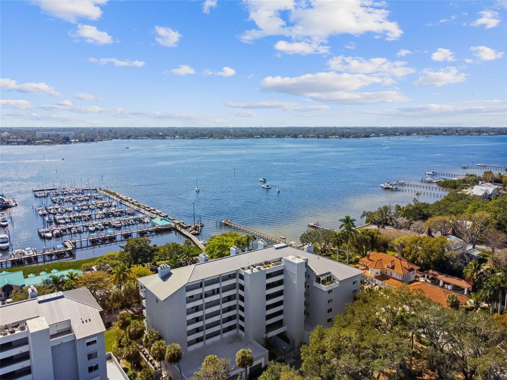 Location, location, location. Boat lovers will appreciate having no bridges to the intracoastal and Manatee River.