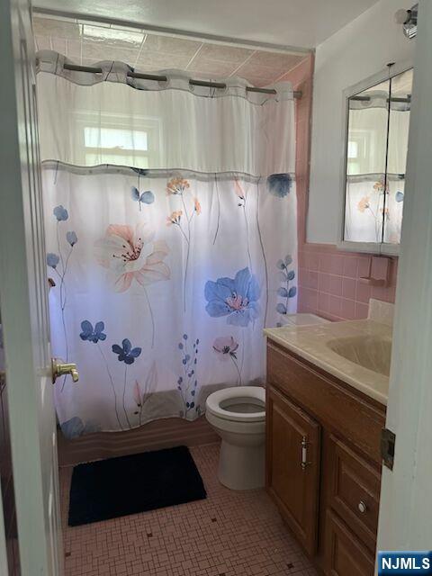 16 Demarest Court, Unit 2 Dumont, NJ 07628 - Photo 8 of 14
