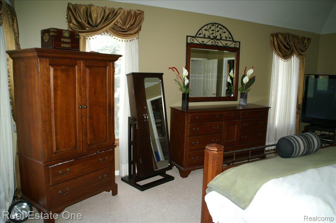 2995 Pheasant Ring Drive Rochester, MI 48309 - Photo 9 of 25 Master Bedroom #3