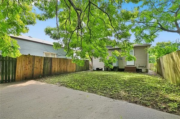 $1,600 | 811 Tricou Street, New Orleans, LA 70117