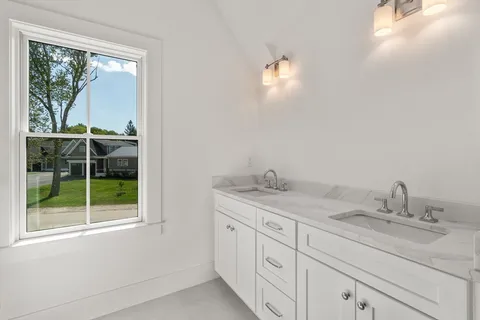 $1,550,000 | 1060 Grove Street, Unit LOT 31, Framingham, MA 01701