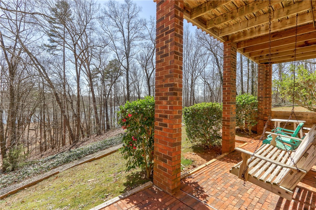 726 Seminole Point Road Fair Play, SC 29643 - Photo 19 of 30 Gallery Image 19