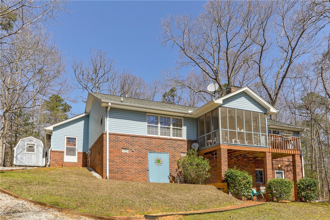726 Seminole Point Road Fair Play, SC 29643 - Photo 24 of 30 Gallery Image 24