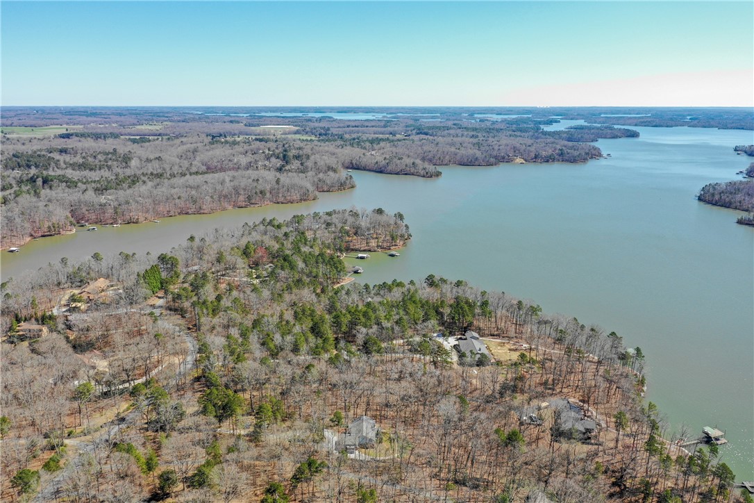 726 Seminole Point Road Fair Play, SC 29643 - Photo 26 of 30 Gallery Image 26
