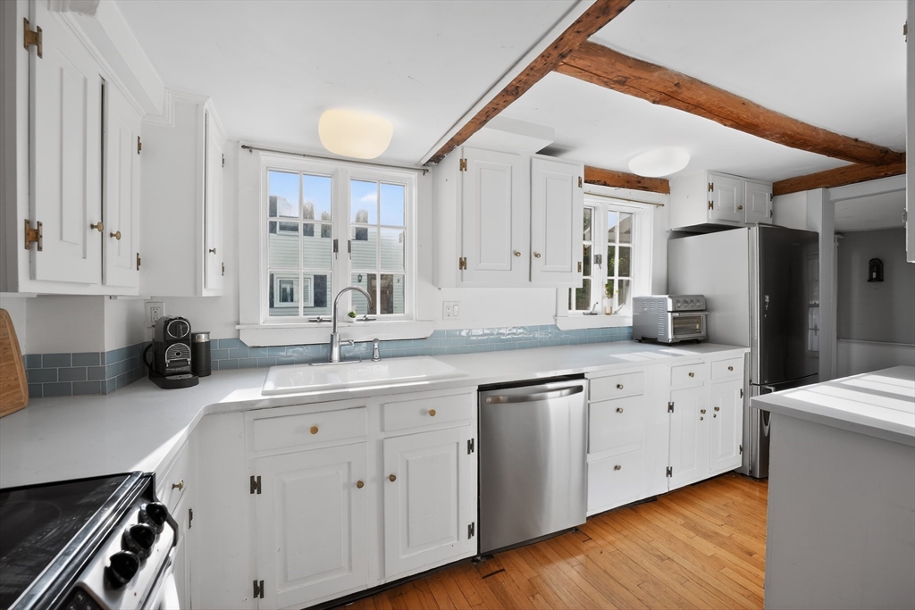 44 Church Street Wakefield, MA 01880 - Photo 2 of 21