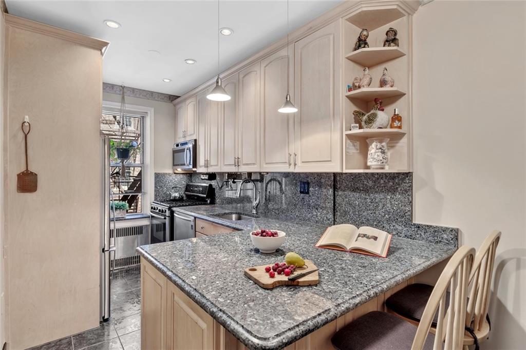 9281 Shore Road, Unit 402 Brooklyn, NY 11209 - Photo 6 of 15