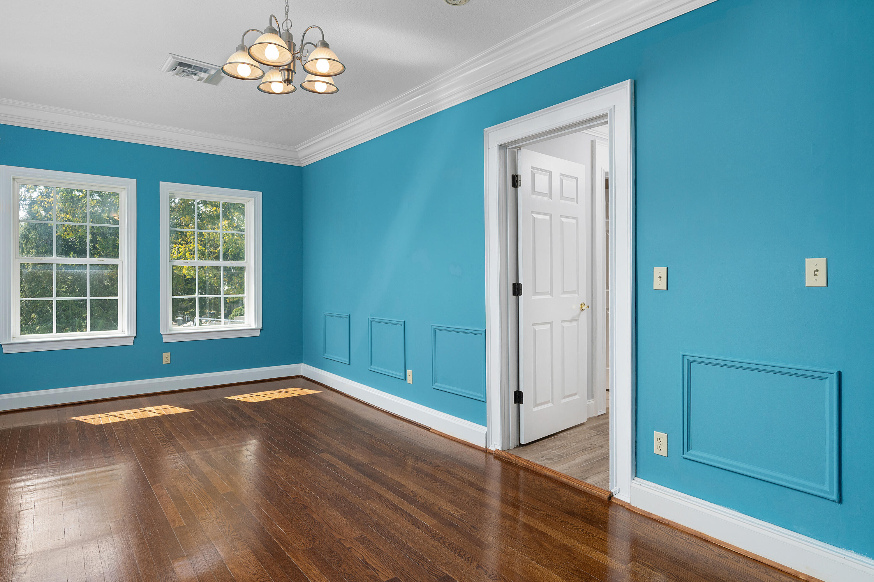 526 South Crest Road Chattanooga, TN 37404 - Photo 54 of 119 128 - 526 S Crest Rd - Interiors - Secon