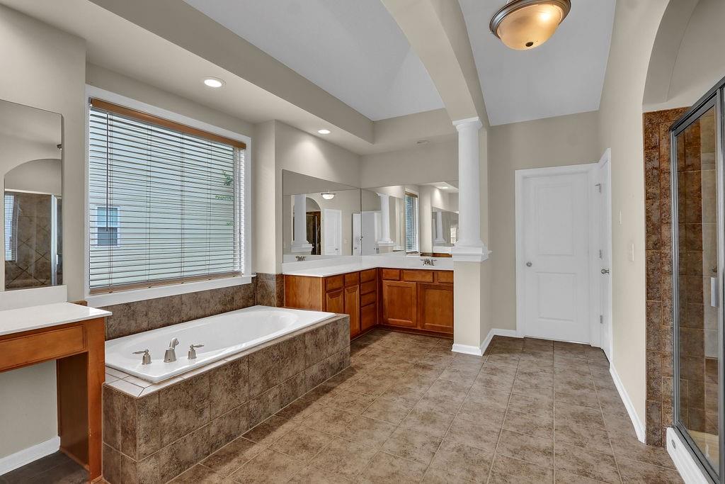 1737 Rolling View Way Southeast Dacula, GA 30019 - Photo 3 of 42