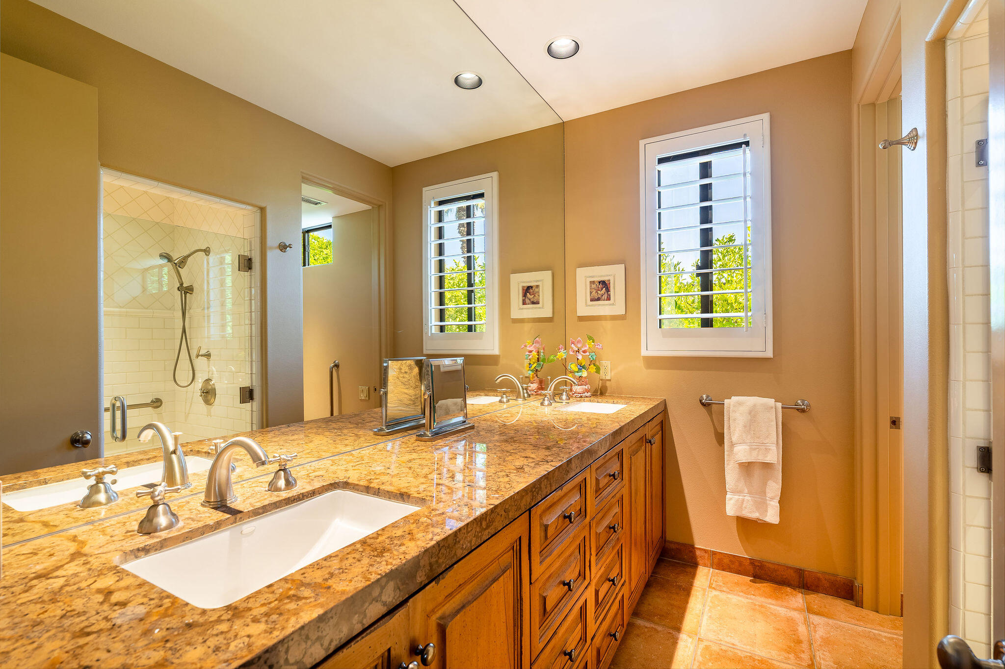37551 Thompson Road Rancho Mirage, CA 92270 - Photo 18 of 48 Bath to Office/Den
