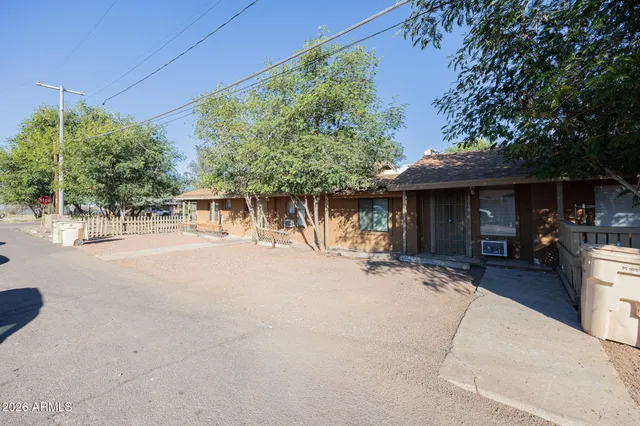 $995 | 6016 West Vista Avenue, Glendale, AZ 85301