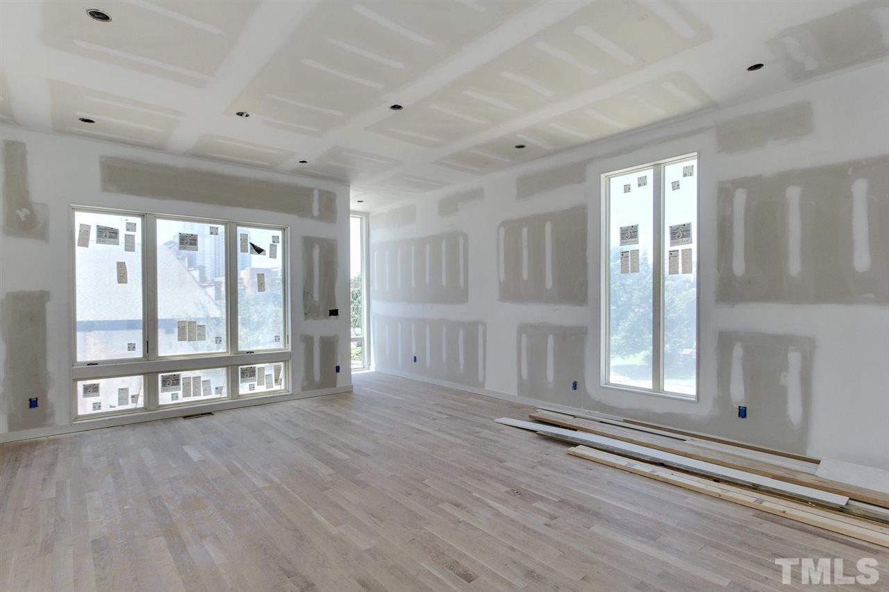406 Chavis Way Raleigh, NC 27601 - Photo 3 of 25