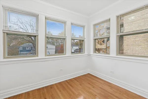 $2,350 | 5412 North Kimball Avenue, Unit 2, Chicago, IL 60625