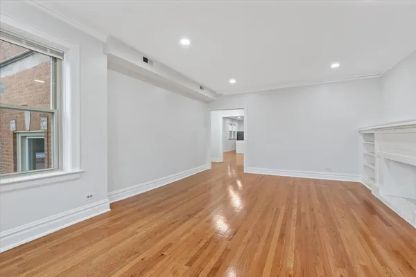$2,350 | 5412 North Kimball Avenue, Unit 2, Chicago, IL 60625