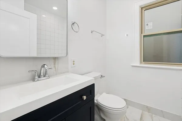 $2,350 | 5412 North Kimball Avenue, Unit 2, Chicago, IL 60625