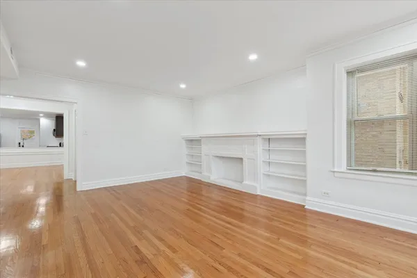 $2,350 | 5412 North Kimball Avenue, Unit 2, Chicago, IL 60625