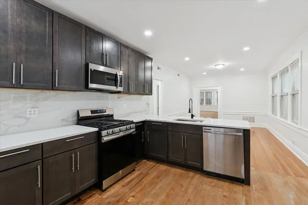 $2,350 | 5412 North Kimball Avenue, Unit 2, Chicago, IL 60625