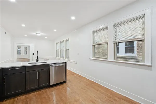 $2,350 | 5412 North Kimball Avenue, Unit 2, Chicago, IL 60625