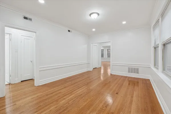 $2,350 | 5412 North Kimball Avenue, Unit 2, Chicago, IL 60625