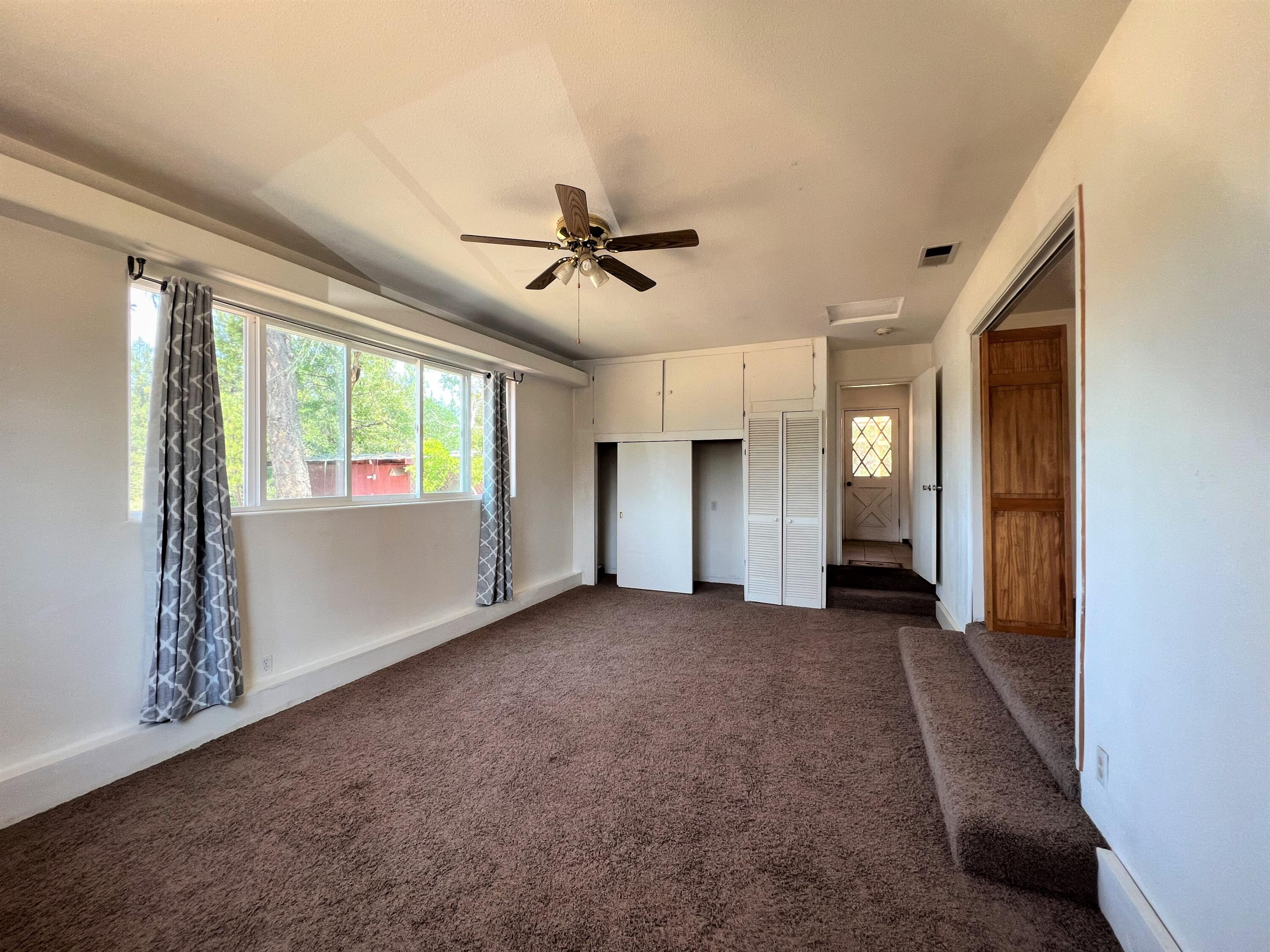 6629 Rockydale Road Cave Junction, OR 97523 - Photo 24 of 38 12-bedroom