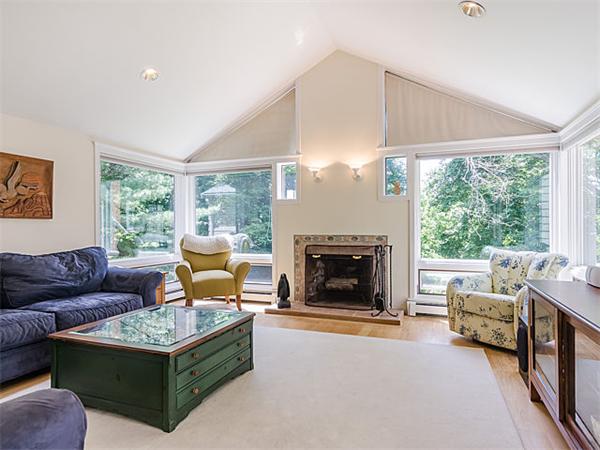 9 Whittier Road Lexington, MA 02420 - Photo 5 of 19