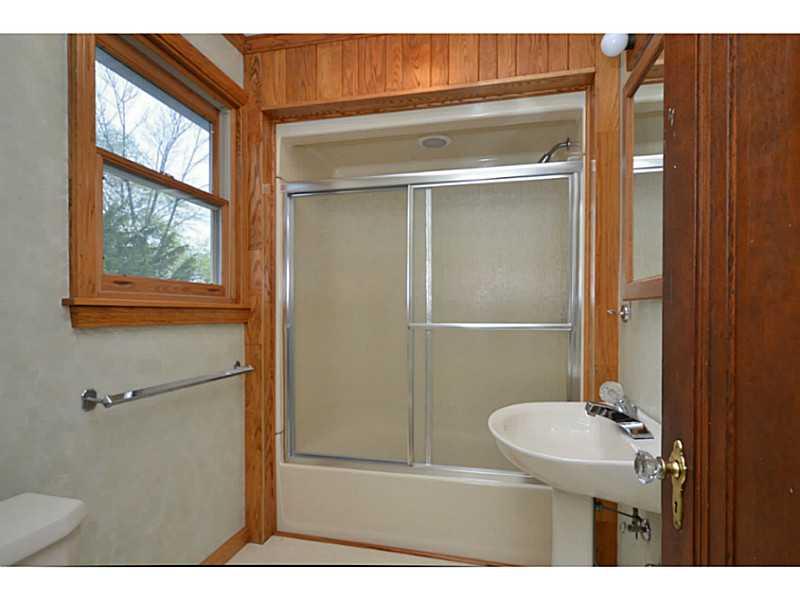 1045 Tuscarawas Road Beaver, PA 15009 - Photo 20 of 22 Full Bath.