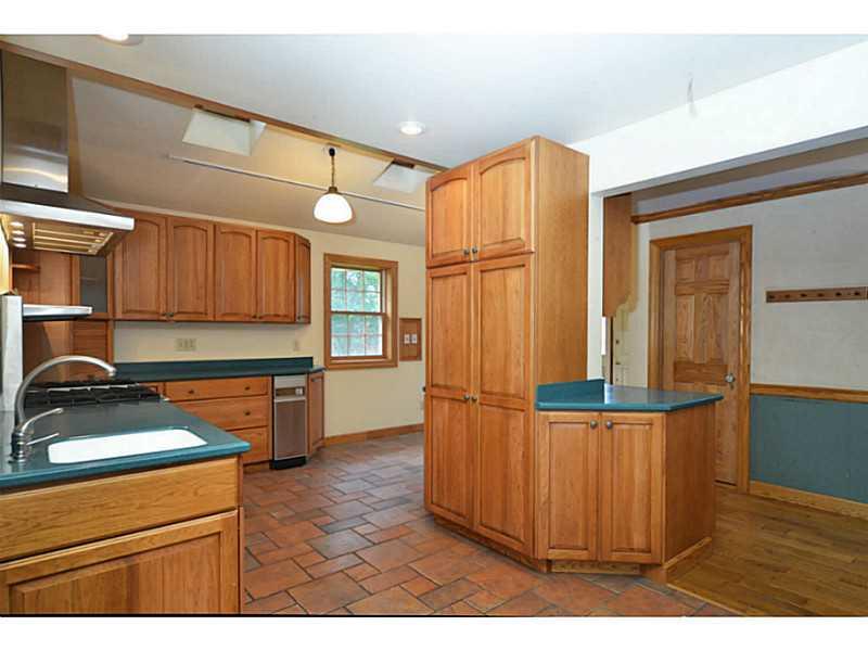1045 Tuscarawas Road Beaver, PA 15009 - Photo 7 of 22 Kitchen.