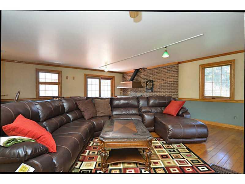 1045 Tuscarawas Road Beaver, PA 15009 - Photo 10 of 22 Den/Family/Great Room.