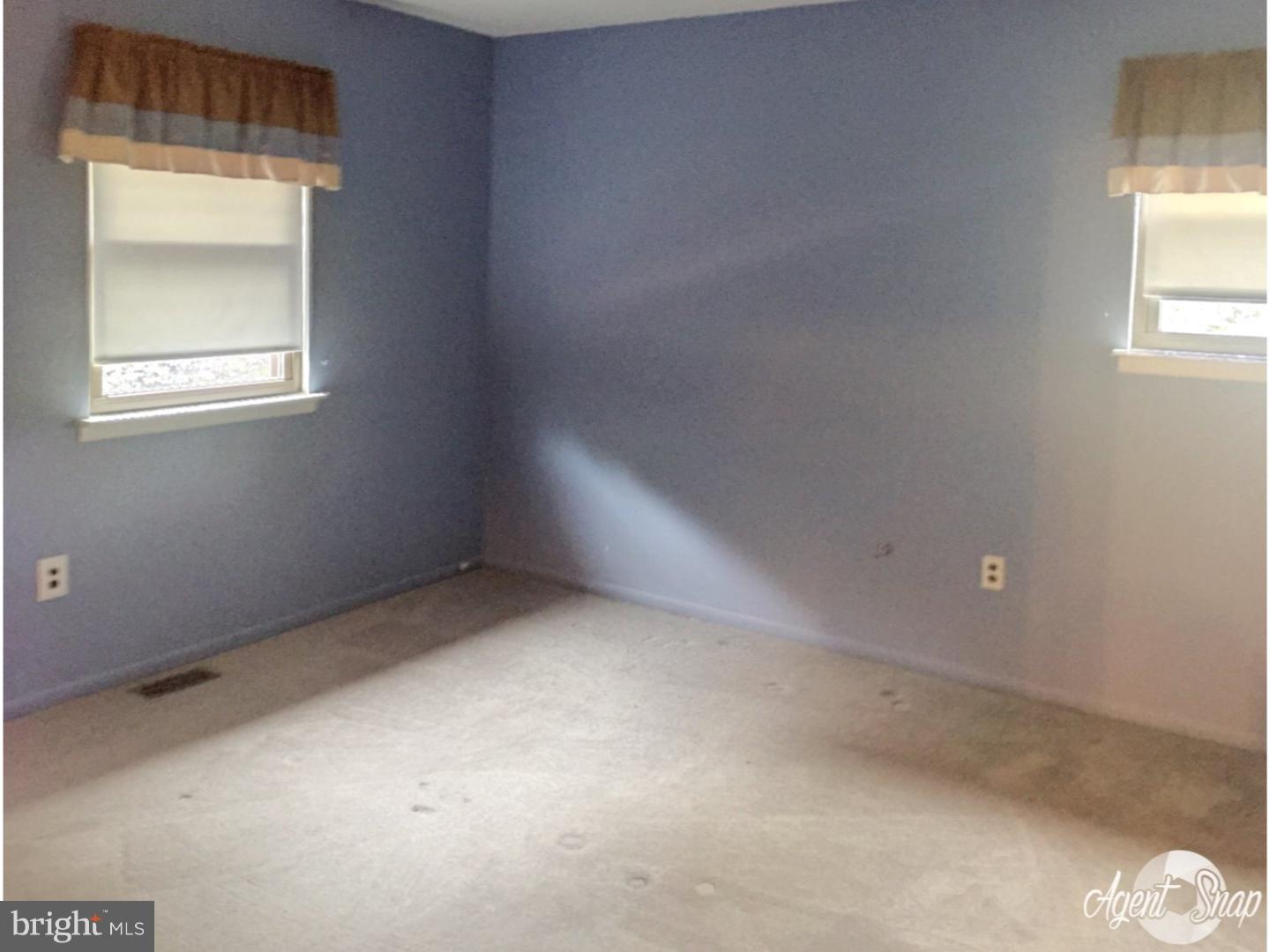 7 King James Road Williamstown, NJ 08094 - Photo 10 of 17 Master Bedroom