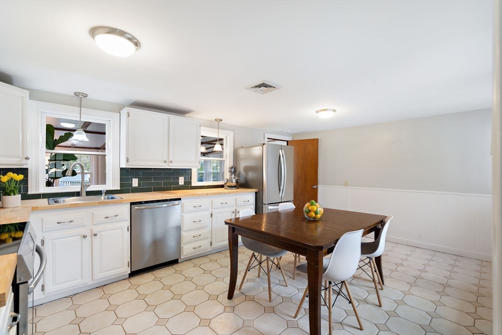 56 Woodland Road Ashland, MA 01721 - Photo 13 of 35 Gallery Image 13