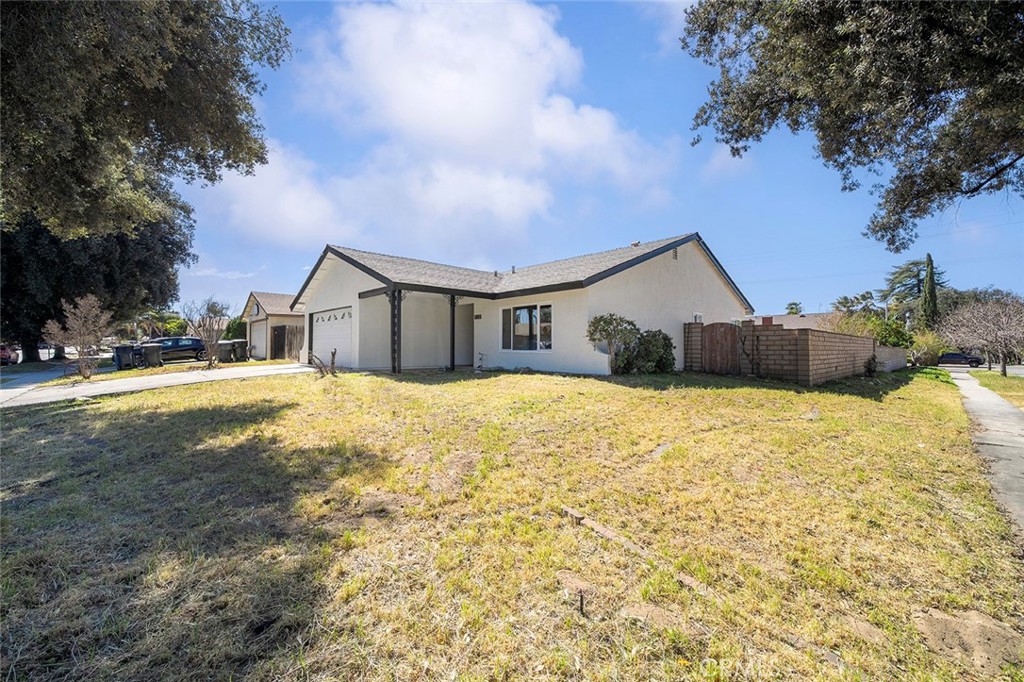 917 Renee Street Redlands, CA 92374 - Photo 2 of 26 Corner lot with newly painted updated home.
