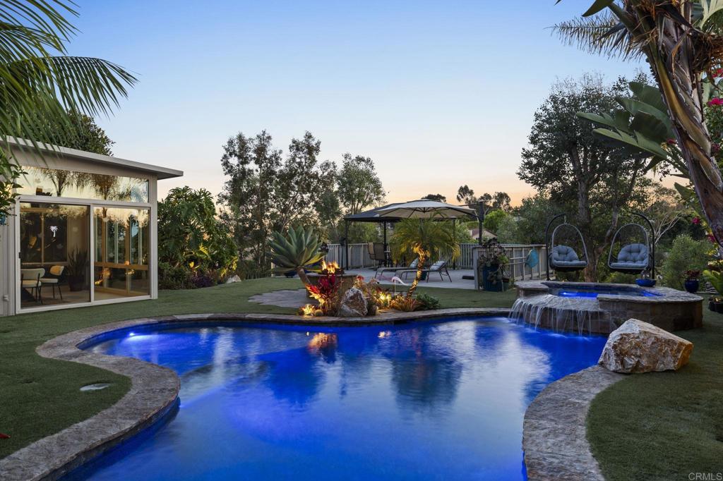 327 Islander Street Oceanside, CA 92054 - Photo 4 of 68