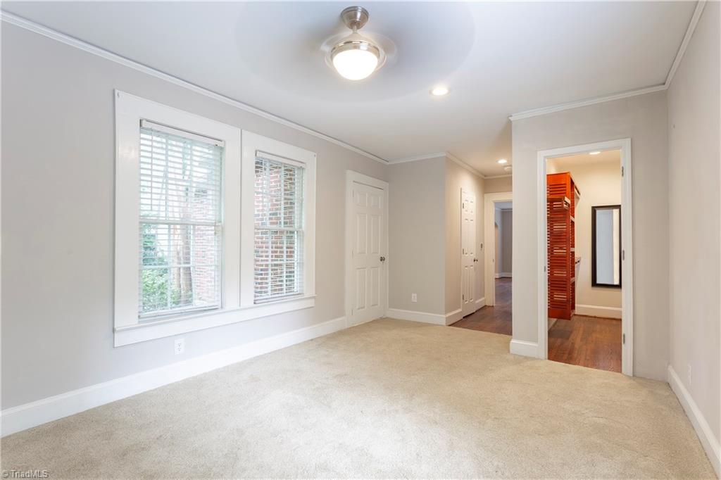 2103 Rolling Road Greensboro, NC 27403 - Photo 11 of 28 Gallery Image 11