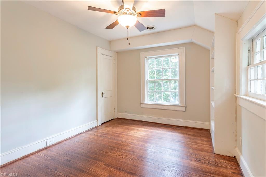 2103 Rolling Road Greensboro, NC 27403 - Photo 15 of 28 Second bedroom