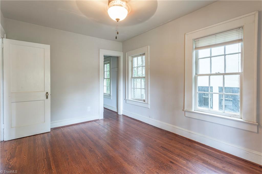 2103 Rolling Road Greensboro, NC 27403 - Photo 17 of 28 Third bedroom