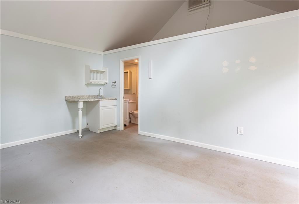 2103 Rolling Road Greensboro, NC 27403 - Photo 27 of 28 Gallery Image 27