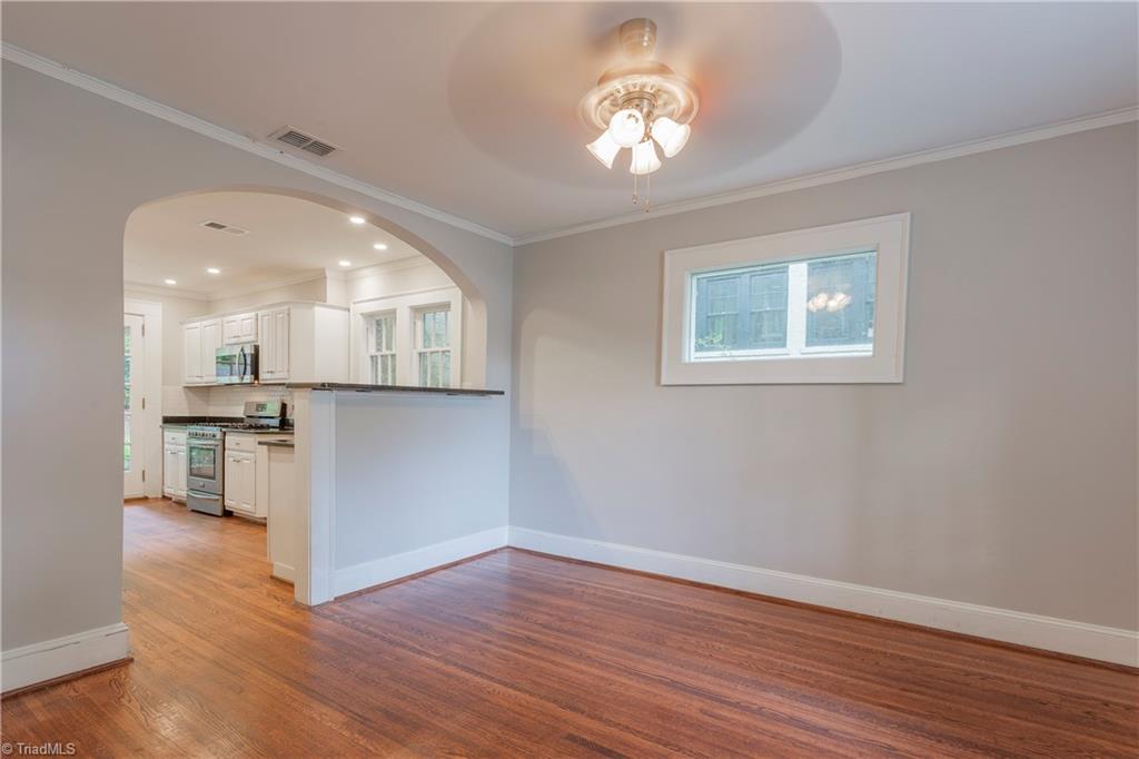 2103 Rolling Road Greensboro, NC 27403 - Photo 4 of 28 Gallery Image 4