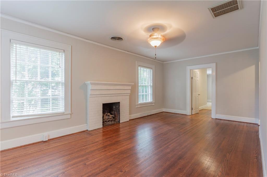 2103 Rolling Road Greensboro, NC 27403 - Photo 8 of 28 Gallery Image 8