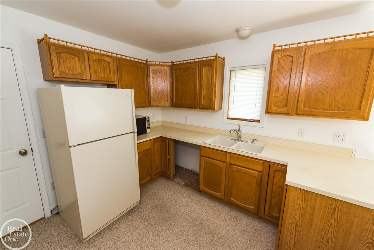 7224 Comstock Road Jeddo, MI 48032 - Photo 24 of 45 31384841-23.JPG