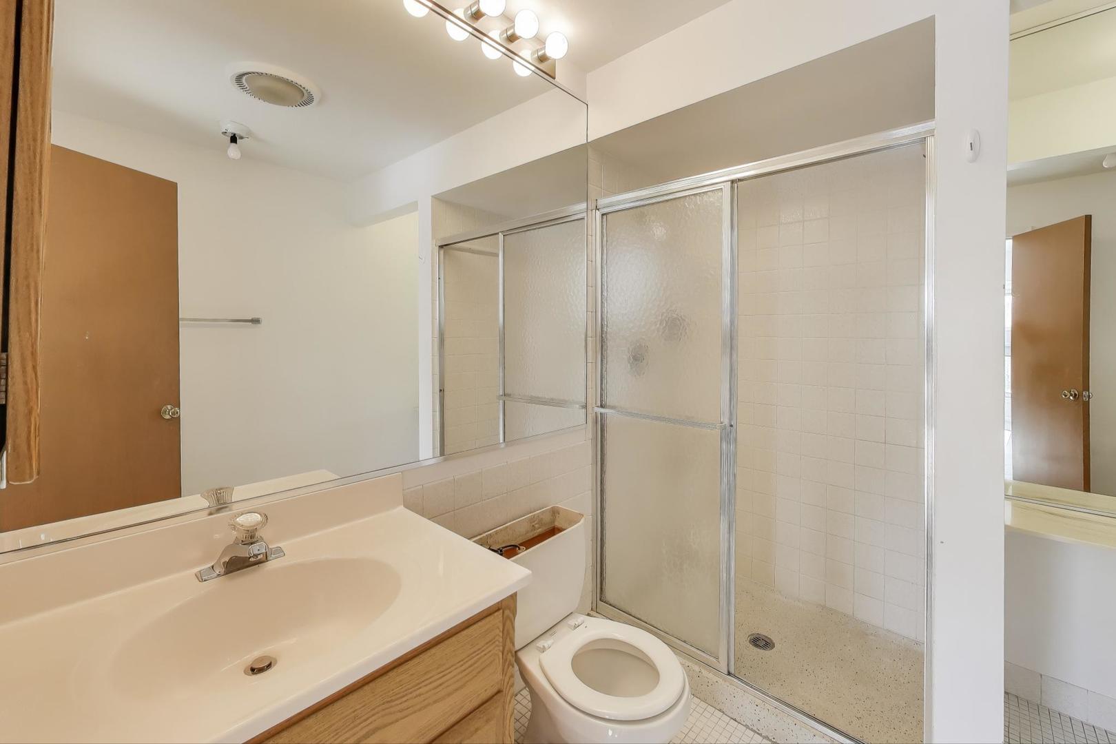 400 Ascot Drive, Unit 3M Park Ridge, IL 60068 - Photo 14 of 21