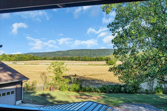 $374,900 | 137 J D Ring Road, Hillsboro, TN 37342