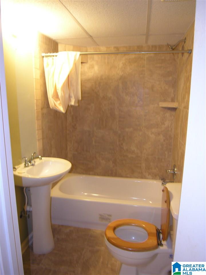 536 Edgecrest Circle Birmingham, AL 35209 - Photo 30 of 33