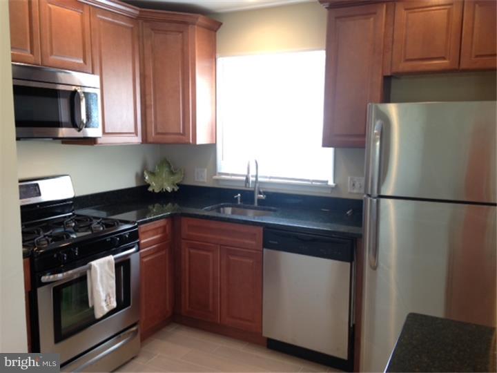 33 South Bell Road Bellmawr, NJ 08031 - Photo 4 of 14 Kitchen